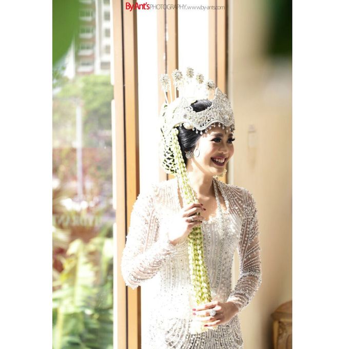 Audya's Akad Kebaya by Arthaputri Atelier - 002 Audya's Akad Kebaya by Arthaputri Atelier - 002