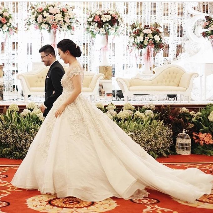 Wedding Gown Collection by WEARBI_SAVORENT - 016 Wedding Gown Collection by WEARBI_SAVORENT - 016
