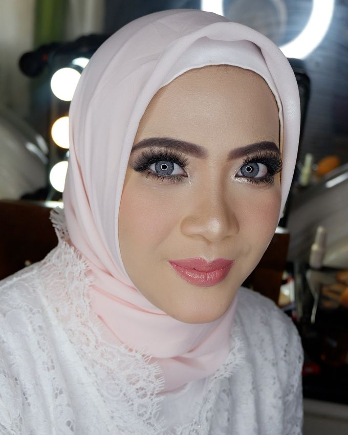 Putri by Yeremia.C - 001