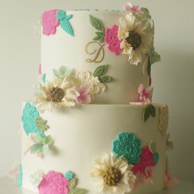 Single tier and multi tiered cakes by Baby Cakes - 042 Single tier and multi tiered cakes by Baby Cakes - 042