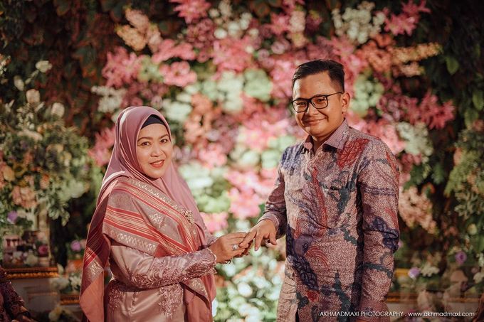 Windi Radit Engagement by Chandira Wedding Organizer - 009 Windi Radit Engagement by Chandira Wedding Organizer - 009