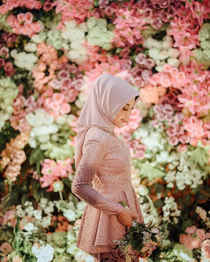Windi Radit Engagement by Chandira Wedding Organizer - 007 Windi Radit Engagement by Chandira Wedding Organizer - 007