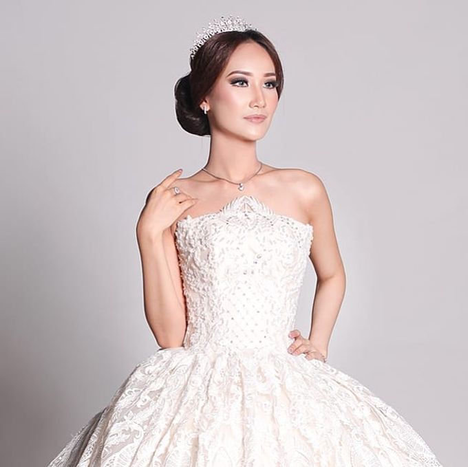 Bridal Fashion Show by Nadya Artamara Make Up Artist - 001 Bridal Fashion Show by Nadya Artamara Make Up Artist - 001