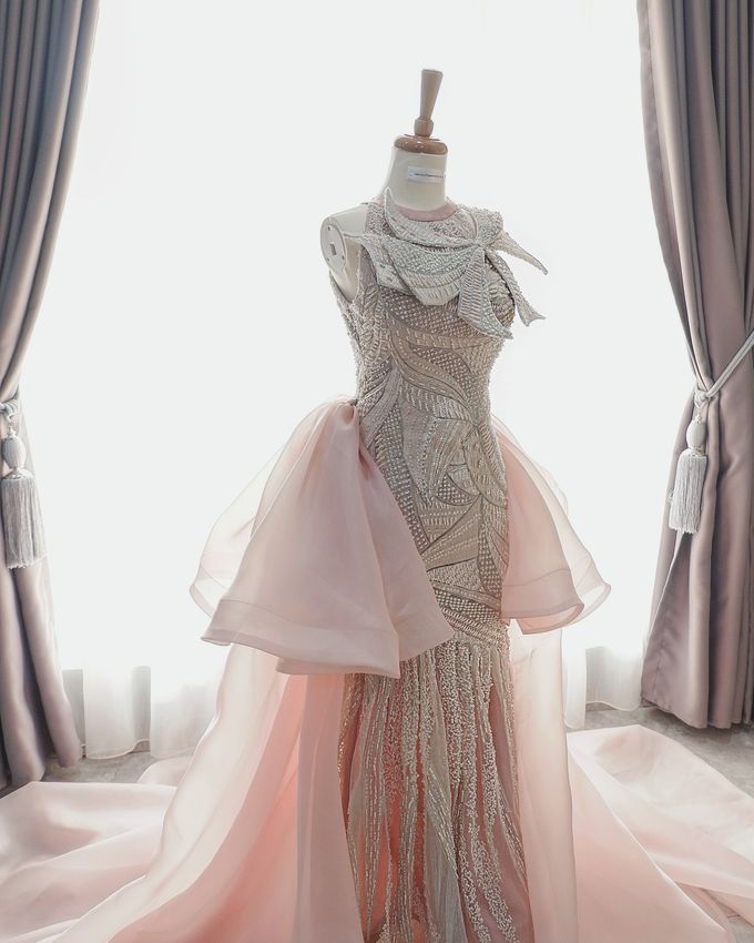 2 Looks Alternative Dress (Day and Night) by METTA FEBRIYAN bridal & couture - 010 2 Looks Alternative Dress (Day and Night) by METTA FEBRIYAN bridal & couture - 010