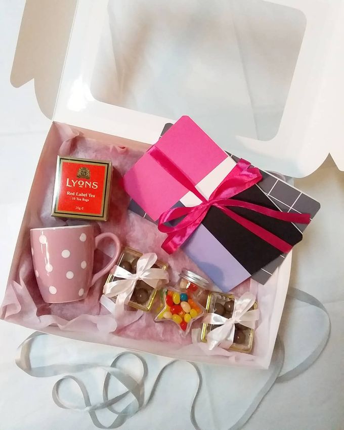 Bridesmaid / Entourage Gifts by Megabites Chocolate - 005