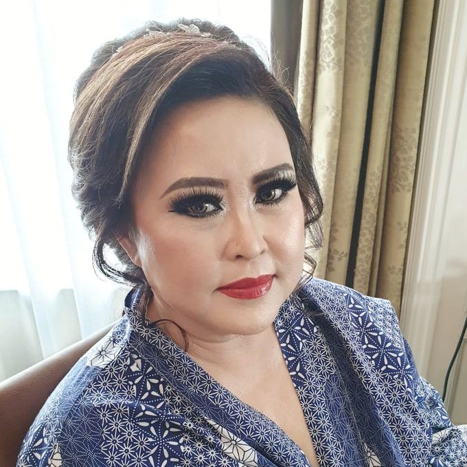 Moms by Jeje Makeup Artist - 002 Moms by Jeje Makeup Artist - 002