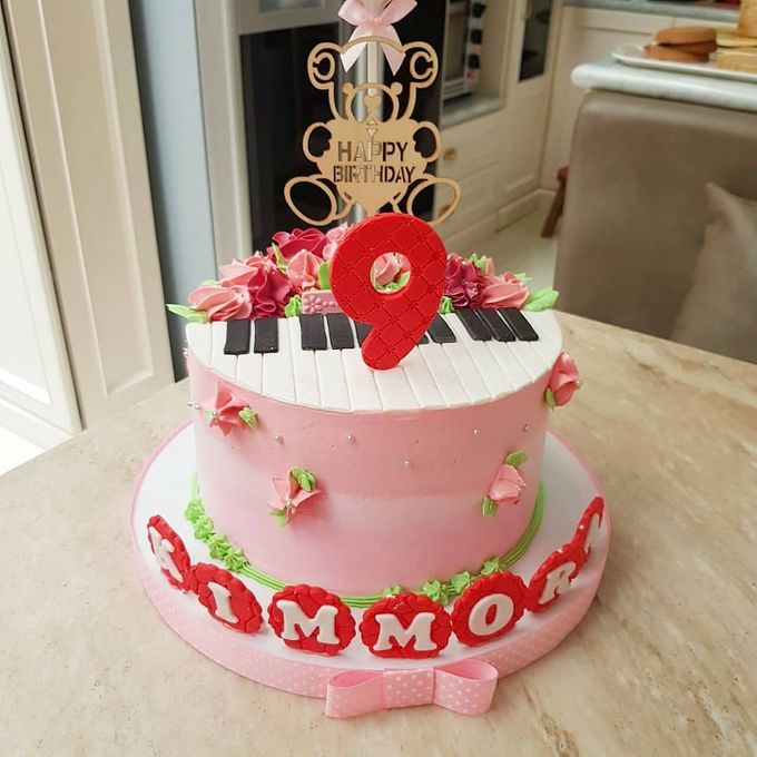 Custom Wedding Cake by Bloomscake Wedding - 006 Custom Wedding Cake by Bloomscake Wedding - 006