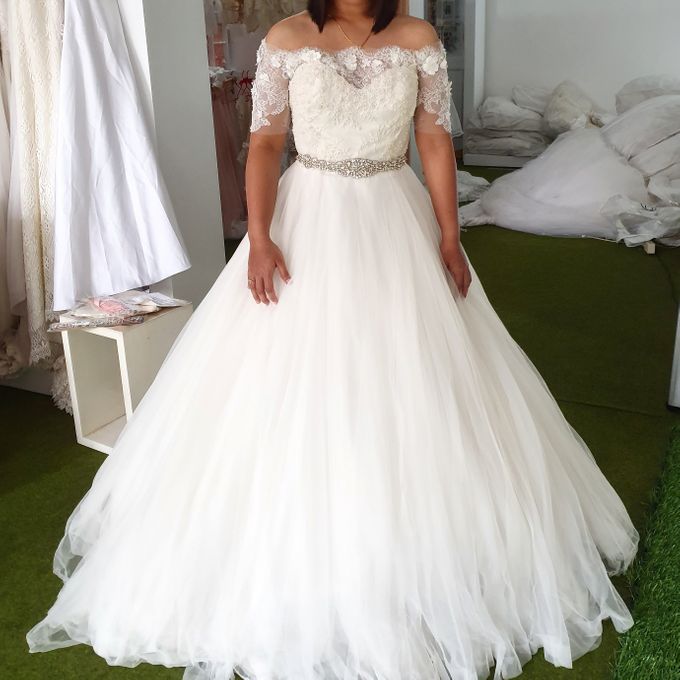 FITTING WEDDINGDRESS by Bee Bridal Center - 010 FITTING WEDDINGDRESS by Bee Bridal Center - 010