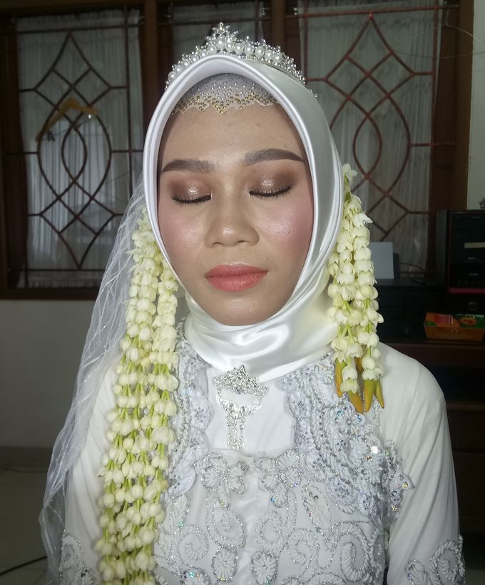 Ms. Nindi Akad Nikah by Hana Gloria MUA - 001