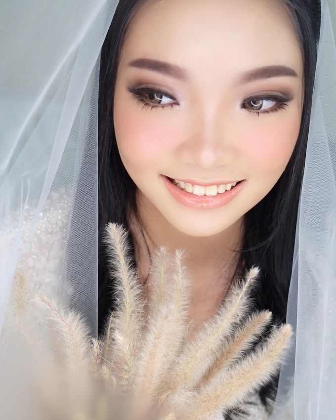 Wedding Make Up by ThienZ Make Up Artist - 011