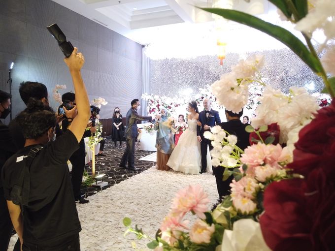 Angga & Mona Wedding by HENRY BRILLIANTO - 004 Angga & Mona Wedding by HENRY BRILLIANTO - 004