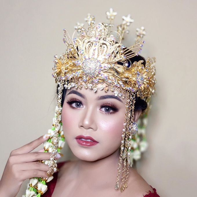 Wedding Makeup Hairdo by Zevinnia Makeup Artist - 034