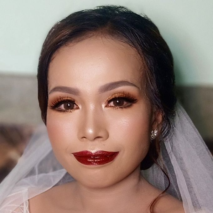 Wedding Makeup Hairdo by Zevinnia Makeup Artist - 004