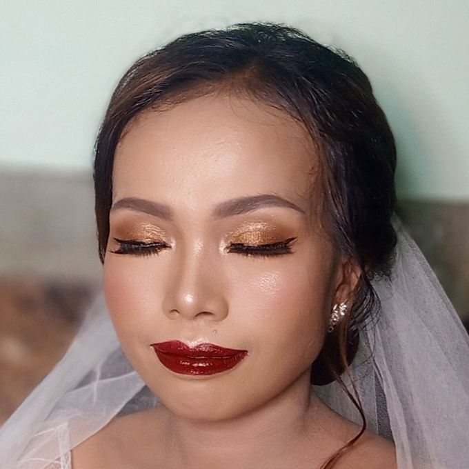 Wedding Makeup Hairdo by Zevinnia Makeup Artist - 009