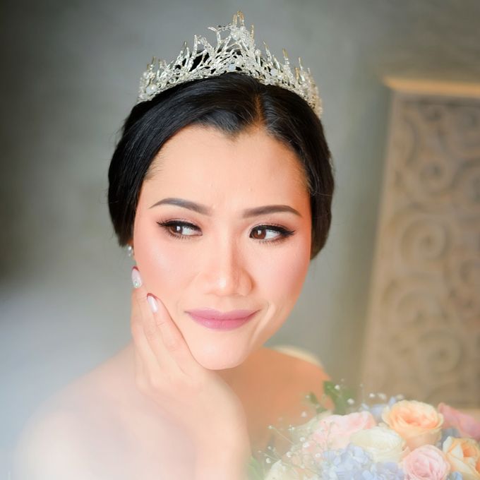 Wedding Makeup Hairdo by Zevinnia Makeup Artist - 026