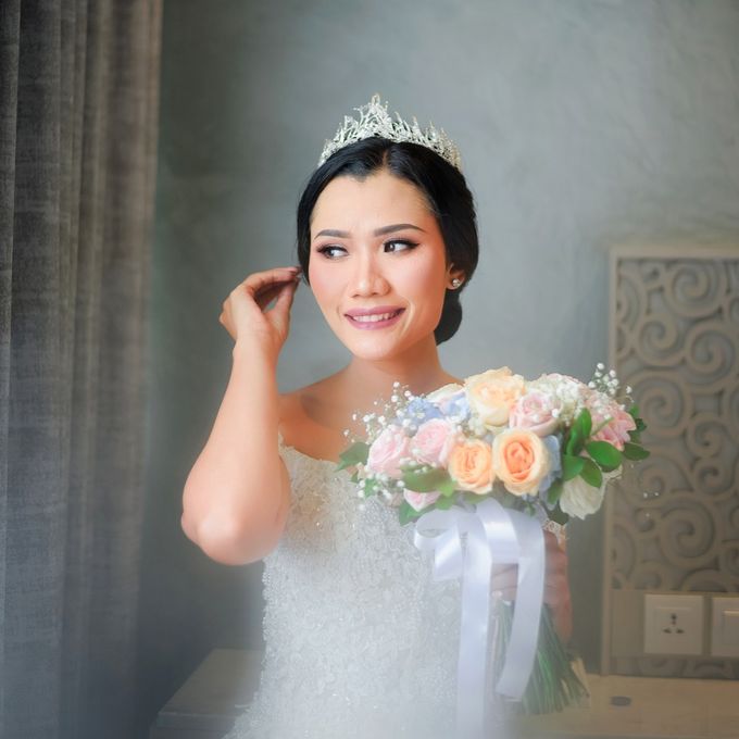 Wedding Makeup Hairdo by Zevinnia Makeup Artist - 028