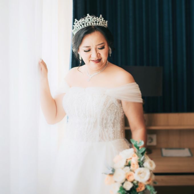 Wedding Makeup Hairdo by Zevinnia Makeup Artist - 011 Wedding Makeup Hairdo by Zevinnia Makeup Artist - 011