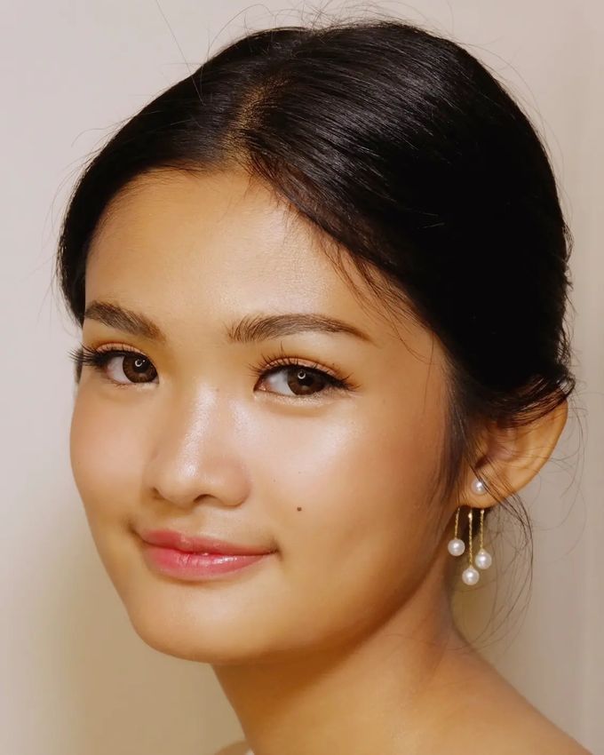 Bride Makeup And Hairdo by Naturalmakeup by shinta - 001