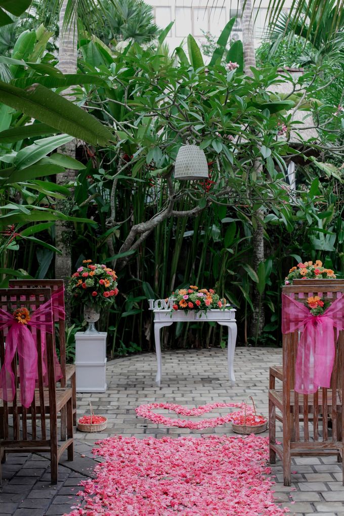 Intimate Commitment Wedding Ceremony by Happy Bali Wedding - 012 Intimate Commitment Wedding Ceremony by Happy Bali Wedding - 012