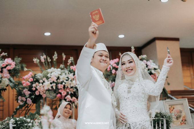 The Wedding Of Shella & Lutfi by alienco photography - 018