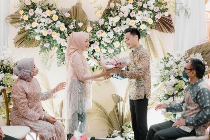 Engagement Inas & Febrian by Menuai Rasa Photo - 027 Engagement Inas & Febrian by Menuai Rasa Photo - 027
