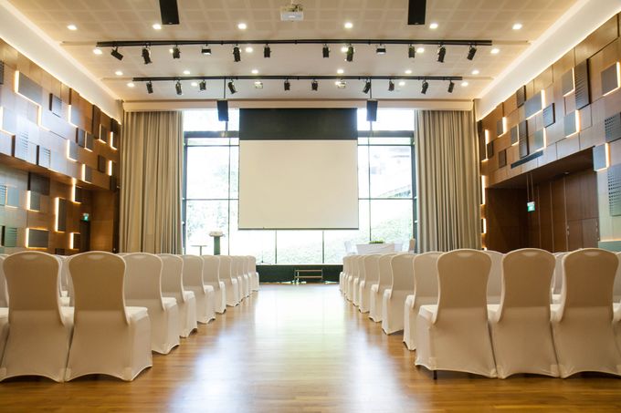 Solemnisation at The Auditorium by Changi Cove Singapore - 003 Solemnisation at The Auditorium by Changi Cove Singapore - 003
