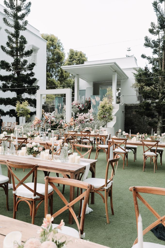 Devi & Anggi Wedding Decoration at Gedong Putih by Valentine Wedding Decoration - 030 Devi & Anggi Wedding Decoration at Gedong Putih by Valentine Wedding Decoration - 030