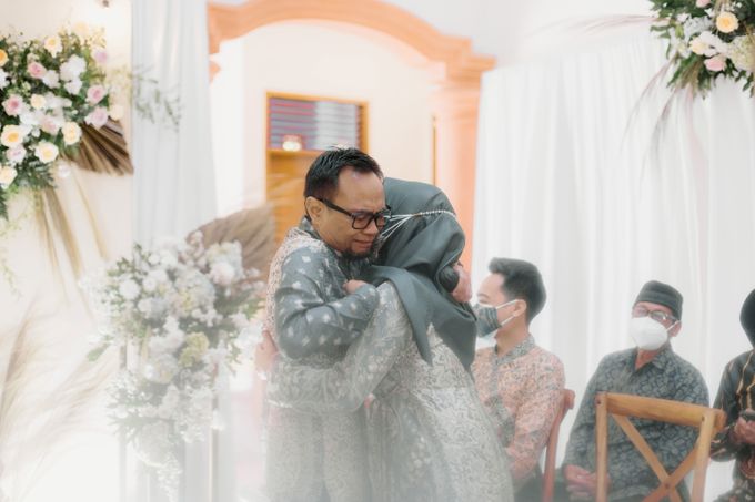Engagement Inas & Febrian by Menuai Rasa Photo - 033 Engagement Inas & Febrian by Menuai Rasa Photo - 033