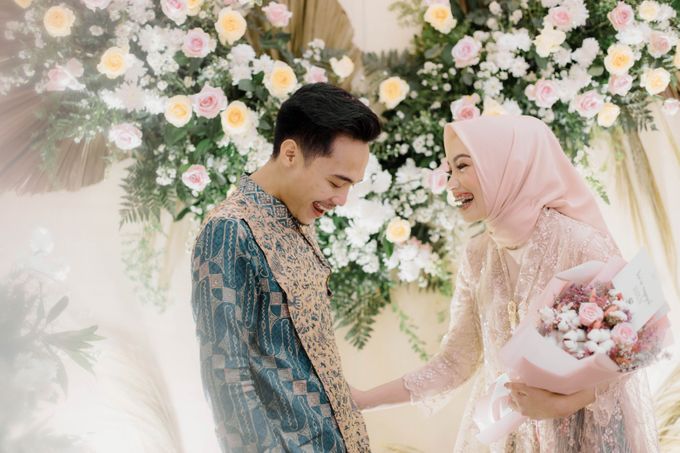 Engagement Inas & Febrian by Menuai Rasa Photo - 035 Engagement Inas & Febrian by Menuai Rasa Photo - 035