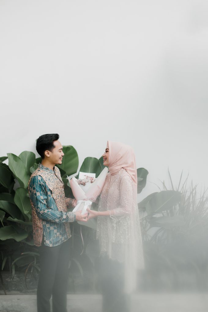 Engagement Inas & Febrian by Menuai Rasa Photo - 040 Engagement Inas & Febrian by Menuai Rasa Photo - 040