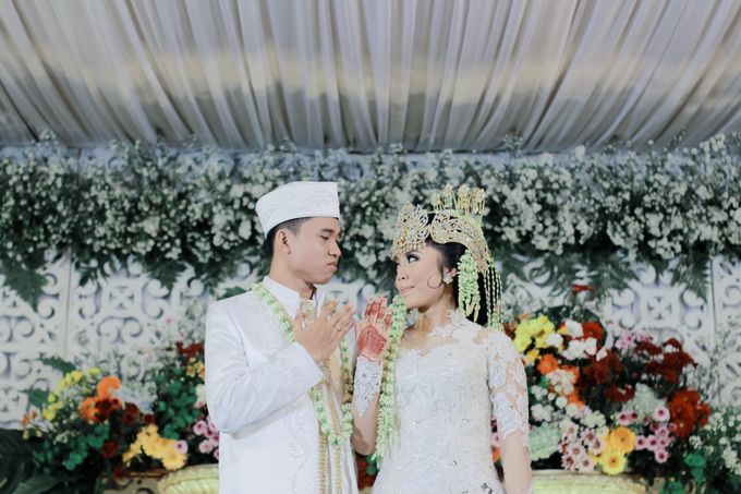 Wedding Intan & Agung by aaron Photo & Cinema - 012 Wedding Intan & Agung by aaron Photo & Cinema - 012