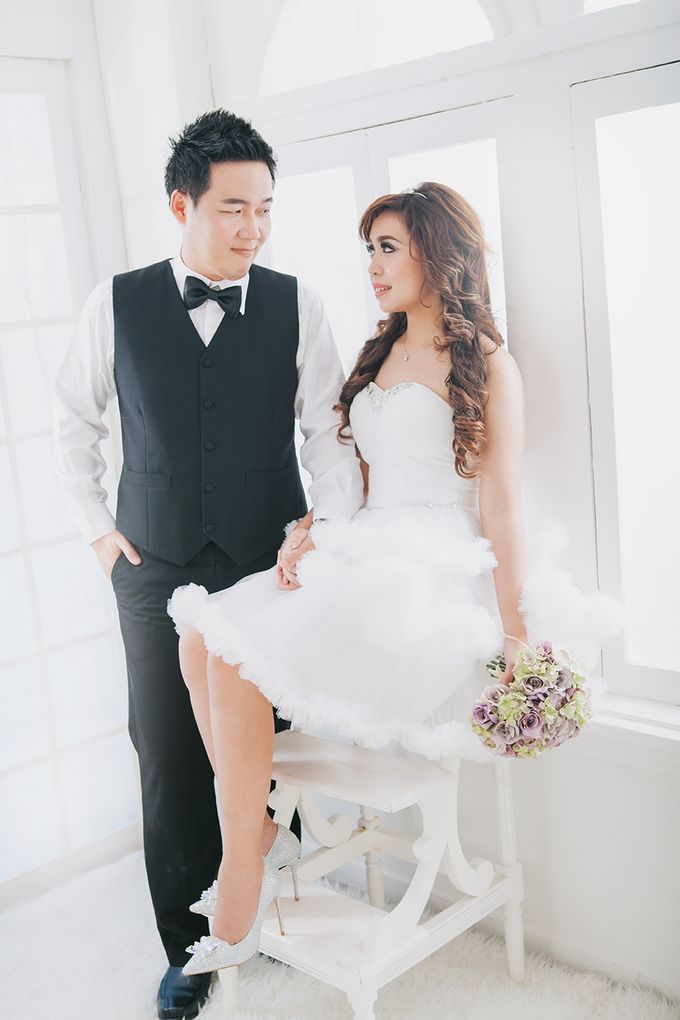 Hermanto And Chris Prewedding by Robin Alfian Photography - 002