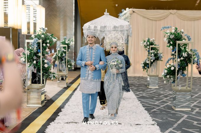 Minang Wedding of Salsa & Gilang by Menara Mandiri by IKK Wedding - 005