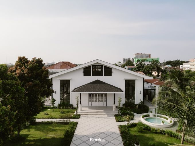 VENUE by The White Venue - 001