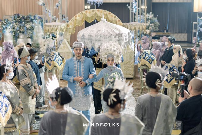 Minang Wedding of Salsa & Gilang by Menara Mandiri by IKK Wedding - 007