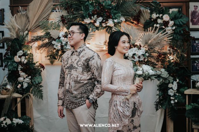 The Engagement of Andari & Fatahillah by alienco photography - 011 The Engagement of Andari & Fatahillah by alienco photography - 011