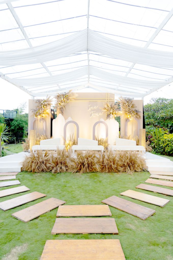 Ivan & Tiffany Wedding Decoration by Valentine Wedding Decoration - 001 Ivan & Tiffany Wedding Decoration by Valentine Wedding Decoration - 001