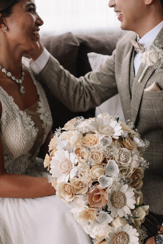 Elopement Vol 1 An Intimate Wedding Styled Shoot by Uncomplicated Weddings & Events - 029 Elopement Vol 1 An Intimate Wedding Styled Shoot by Uncomplicated Weddings & Events - 029
