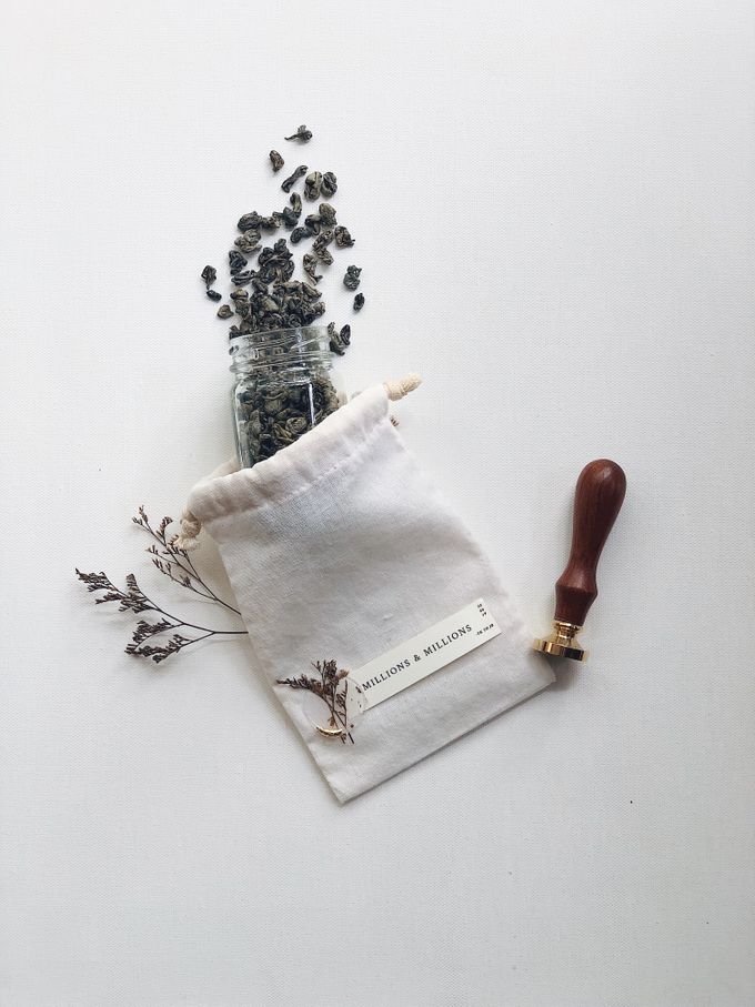 SIGNATURE COTTON POUCH by Amédée Makery - 001 SIGNATURE COTTON POUCH by Amédée Makery - 001