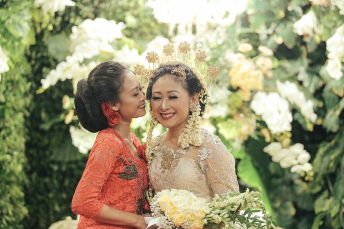 Traditional Wedding of Ami & Adi by MERCANTILE PENTHOUSE WEDDING - 011 Traditional Wedding of Ami & Adi by MERCANTILE PENTHOUSE WEDDING - 011