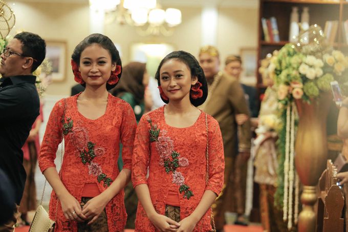 Traditional Wedding of Ami & Adi by MERCANTILE PENTHOUSE WEDDING - 019 Traditional Wedding of Ami & Adi by MERCANTILE PENTHOUSE WEDDING - 019
