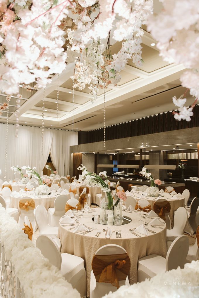 Clean and Elegant Wedding at Ayana MidPlaza by Priscilla Myrna - 009 Clean and Elegant Wedding at Ayana MidPlaza by Priscilla Myrna - 009