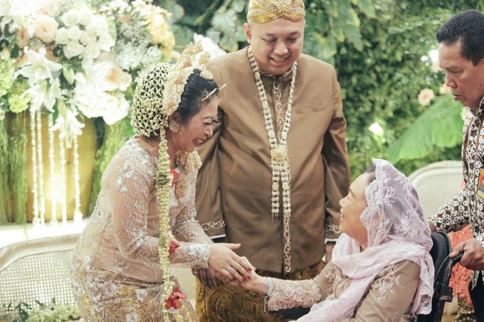 Traditional Wedding of Ami & Adi by MERCANTILE PENTHOUSE WEDDING - 028 Traditional Wedding of Ami & Adi by MERCANTILE PENTHOUSE WEDDING - 028
