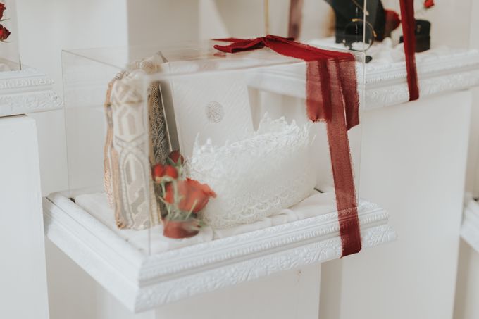 Indah Engagement Hampers by Bloomette - 001 Indah Engagement Hampers by Bloomette - 001