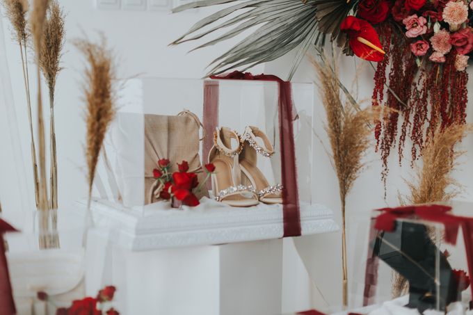Indah Engagement Hampers by Bloomette - 002 Indah Engagement Hampers by Bloomette - 002