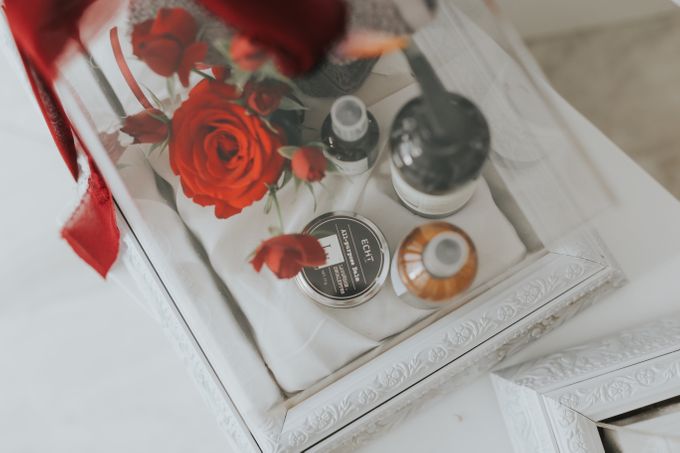 Indah Engagement Hampers by Bloomette - 011 Indah Engagement Hampers by Bloomette - 011