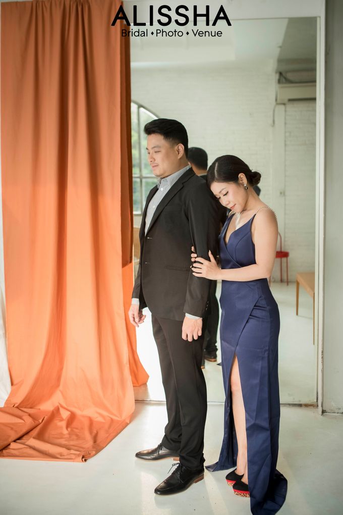 Studio Pre-wedding at Studio Kini by Alissha Bride - 007