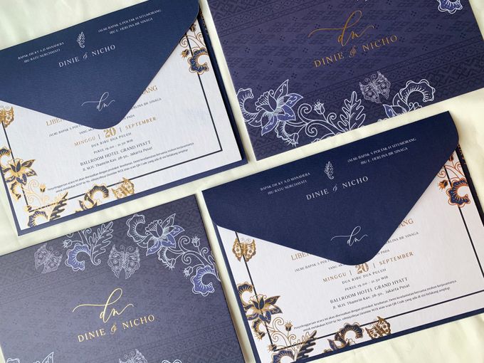 Blue Heritage by Trouvaille Invitation - 003