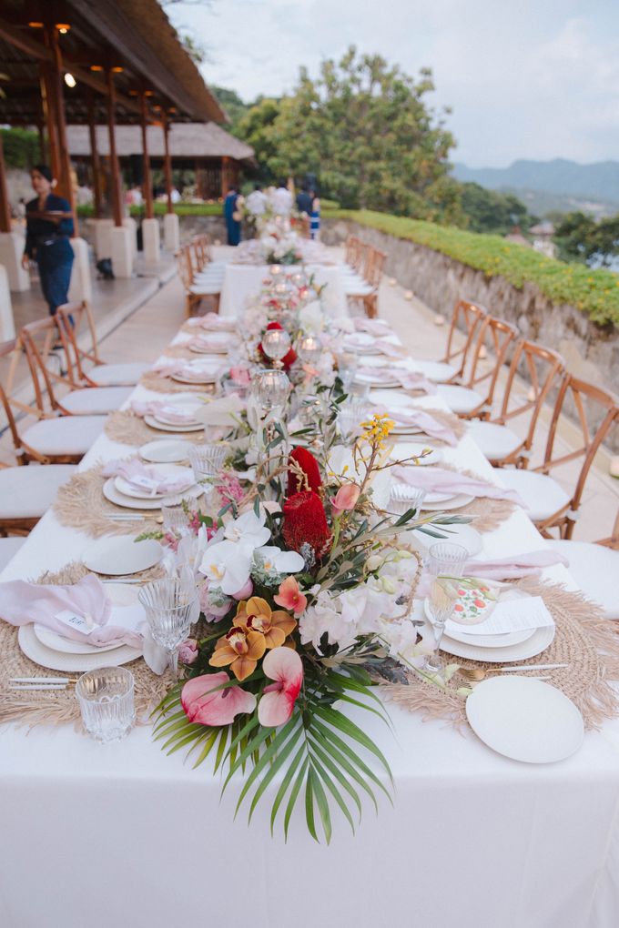 Tropical Lush Paradise Wedding at Amankila Villa, Bali by Silverdust Decoration - 026 Tropical Lush Paradise Wedding at Amankila Villa, Bali by Silverdust Decoration - 026