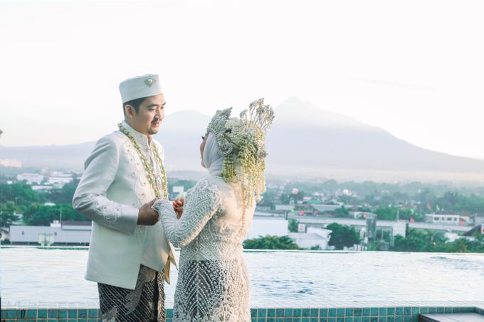 Sundanese Tradional Wedding - Gita & Putra by vimistudio - 005 Sundanese Tradional Wedding - Gita & Putra by vimistudio - 005